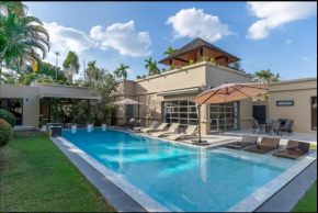 Beautiful 5br Pool Villa Walking distance To Bangtao Beach and Catch club